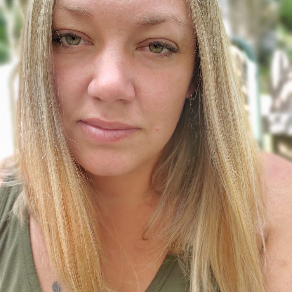 Meet your Posher, Kareana